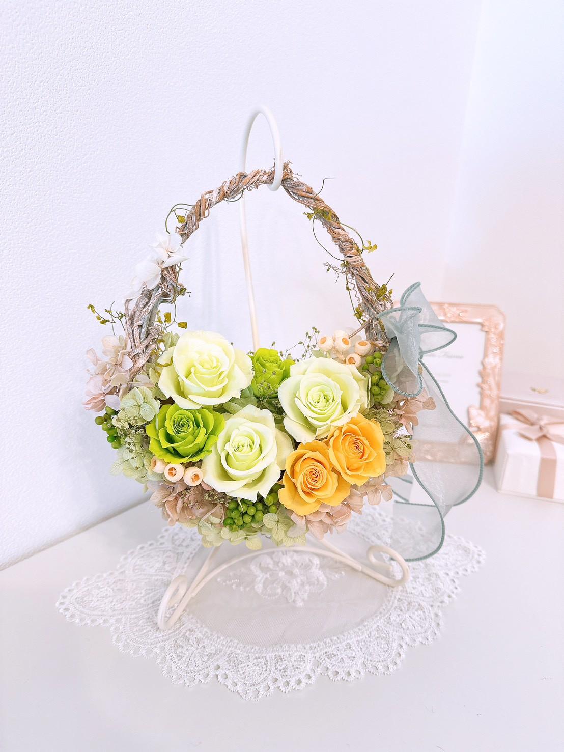 フレッシュグリーンのエッグバスケット リース イエロー 緑 黄色 母の日2026  結婚 記念日 新築 出産 長寿 祝い | 3枚目